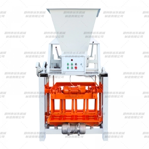 4-35A型 带料斗制砖机